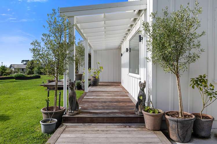 130 Cross Road Lepperton_6