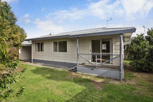 Renovator's/Flippers Dream - Must Be Sold!
