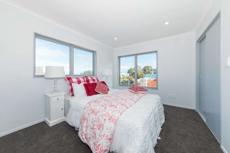 2/25a Aldersgate Road Hillsborough_12