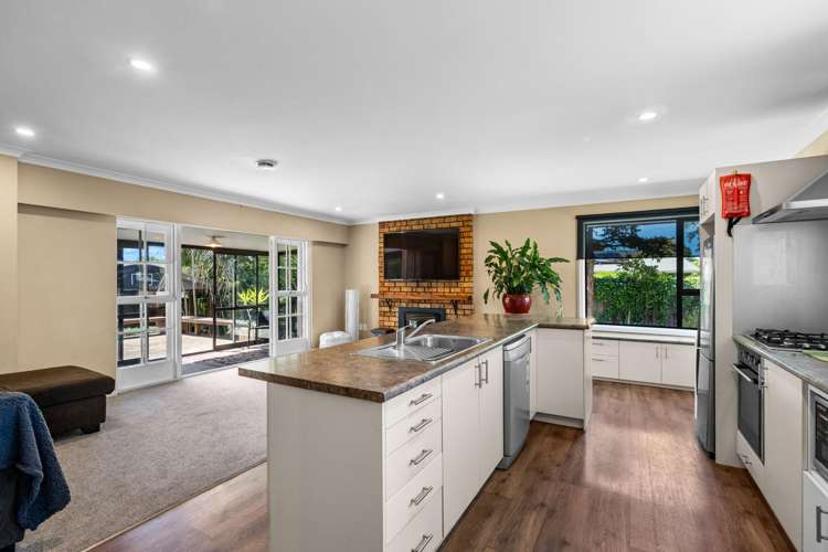 16 George Street Rolleston_10