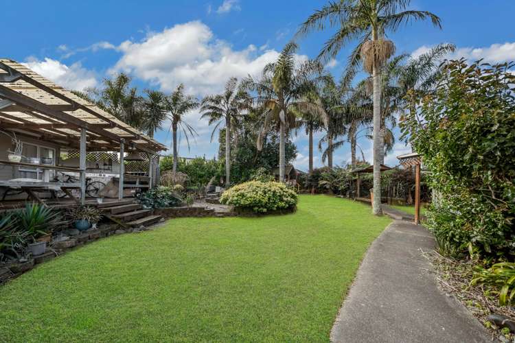 13 Gladfield Lane Te Atatu Peninsula_10