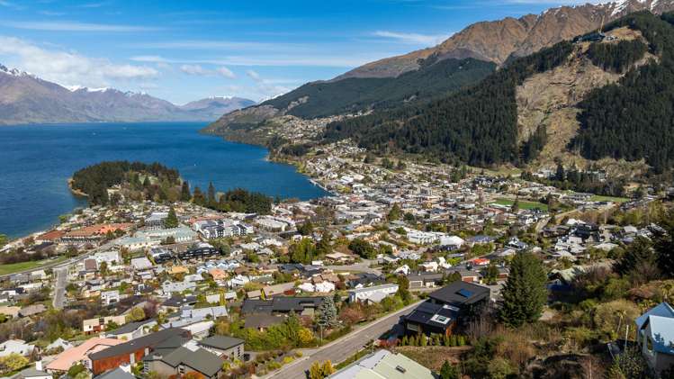 8 Manchester Place Queenstown_13