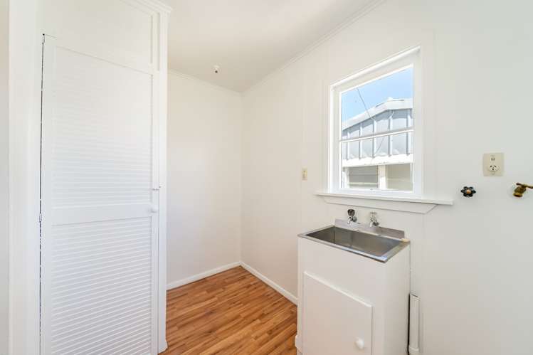 37 Plunket Avenue Petone_17