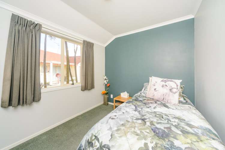 9 Foxtail Fern Kelvin Grove_16