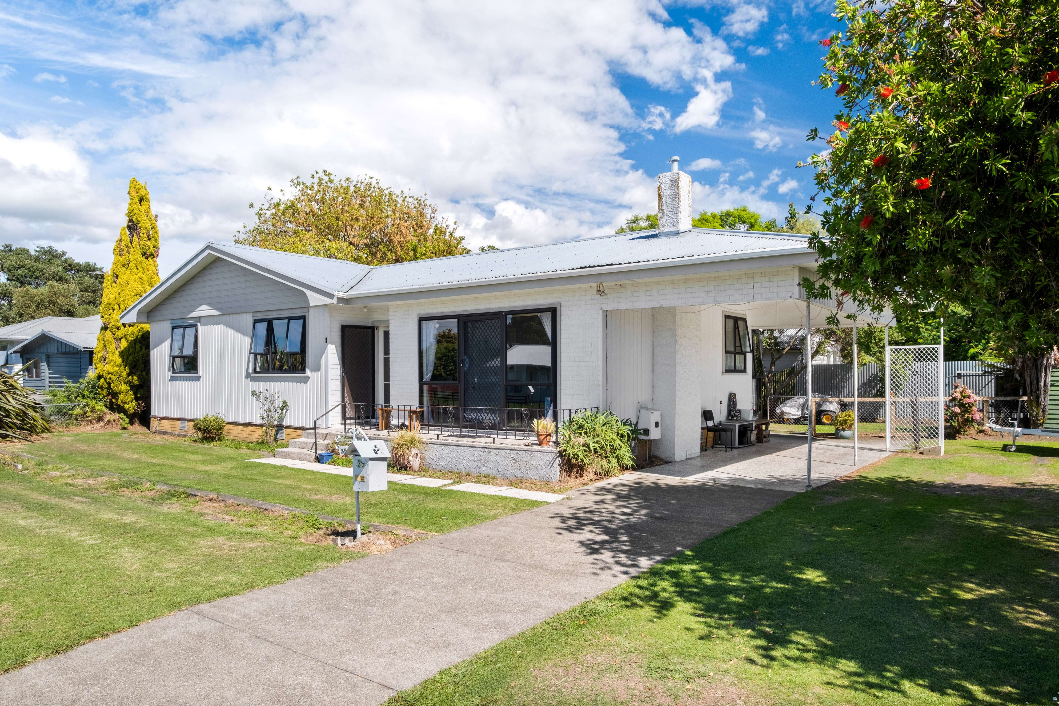 39 Macdonald Street Te Hapara Gisborne District Houses for Sale