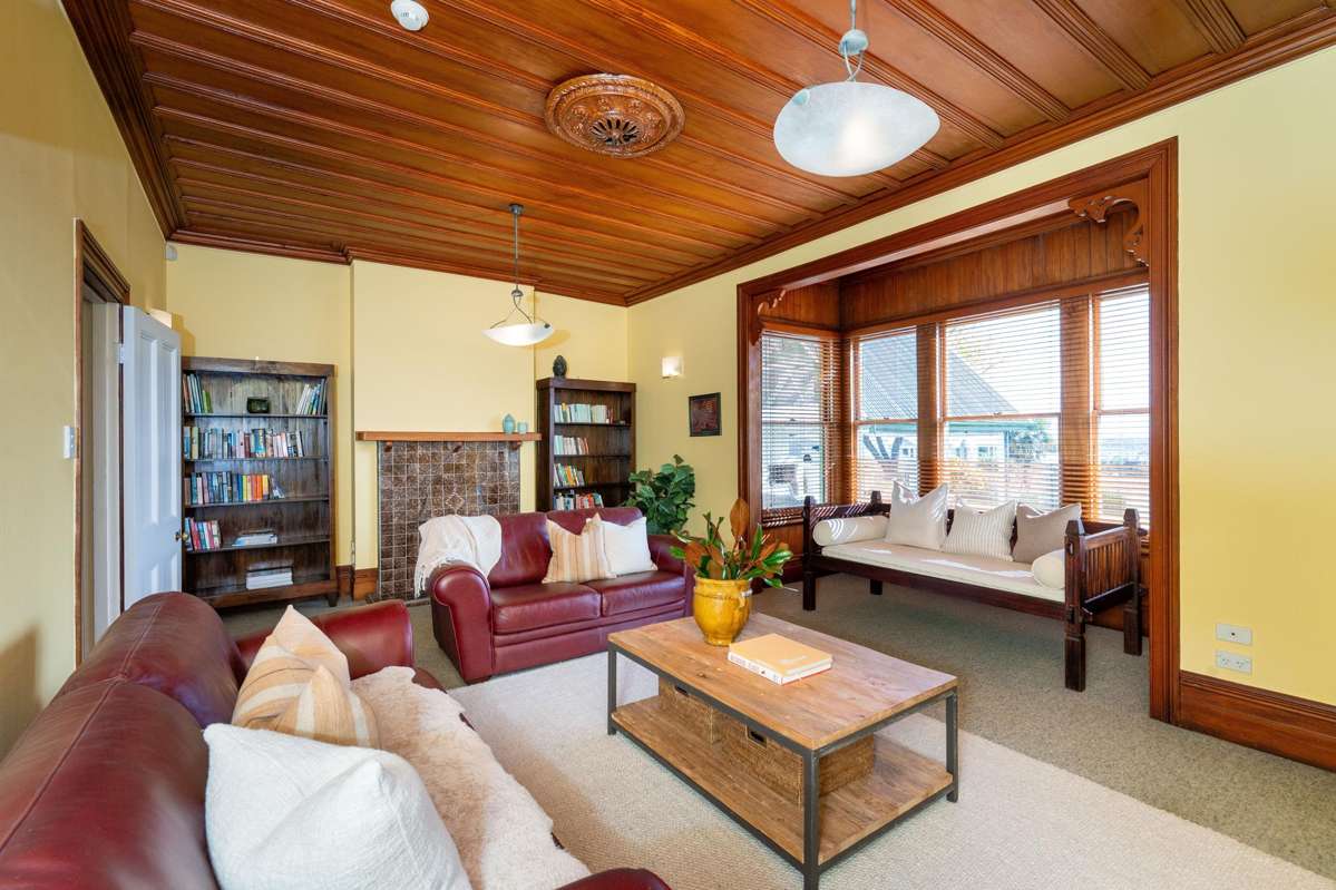 119 Chaucer Road North_4