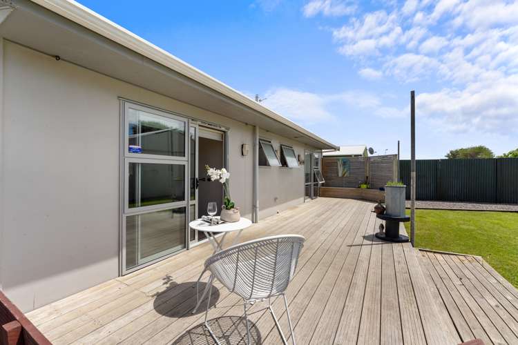 99 Seabury Avenue Foxton Beach_21