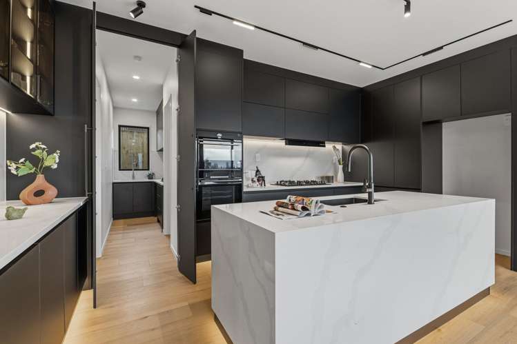 2 Matatahi Road Flat Bush_1