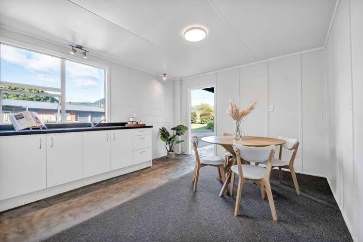 89 Wairau Road Oakura_21