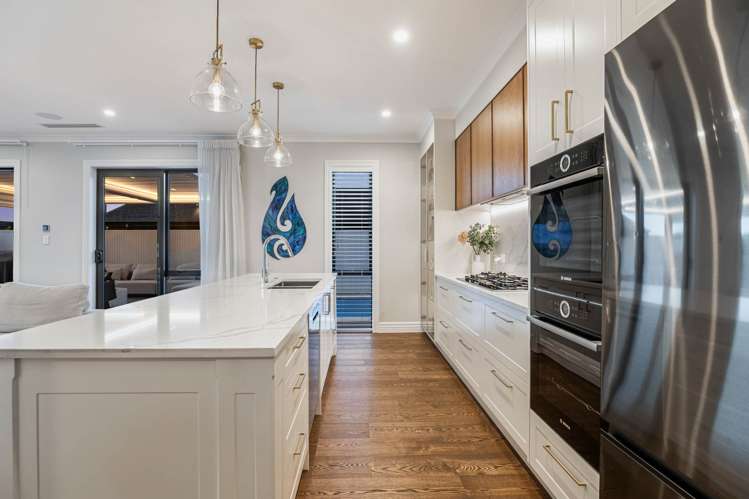6 Karapapa Road Milldale_13