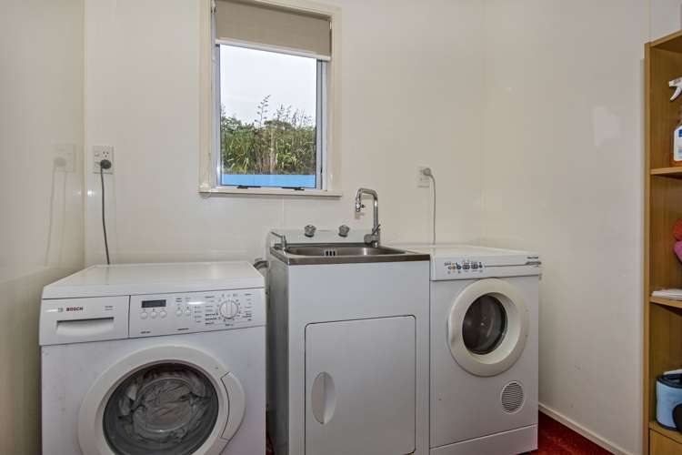 16 Toetoe Road Otaika_19