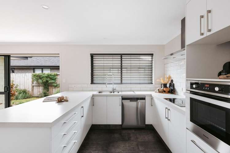 10 Fearnley Grove Pyes Pa_9