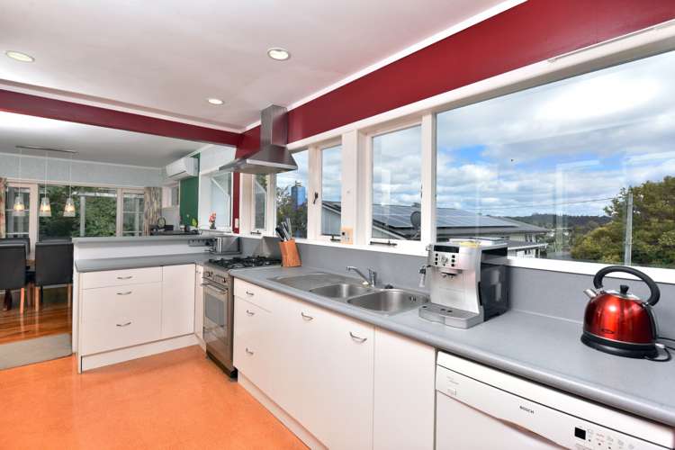 23 Tiri Tiri Road Birkdale_18