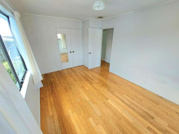 2/157 Birkdale Road Birkdale_9