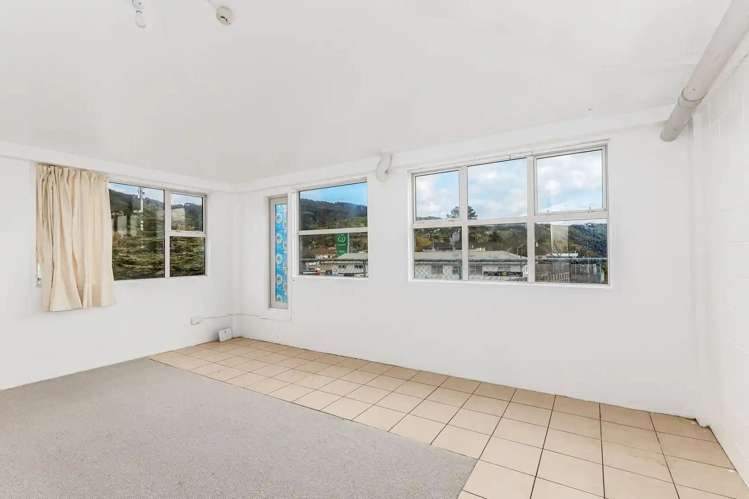 8 Queen Street Wainuiomata_4