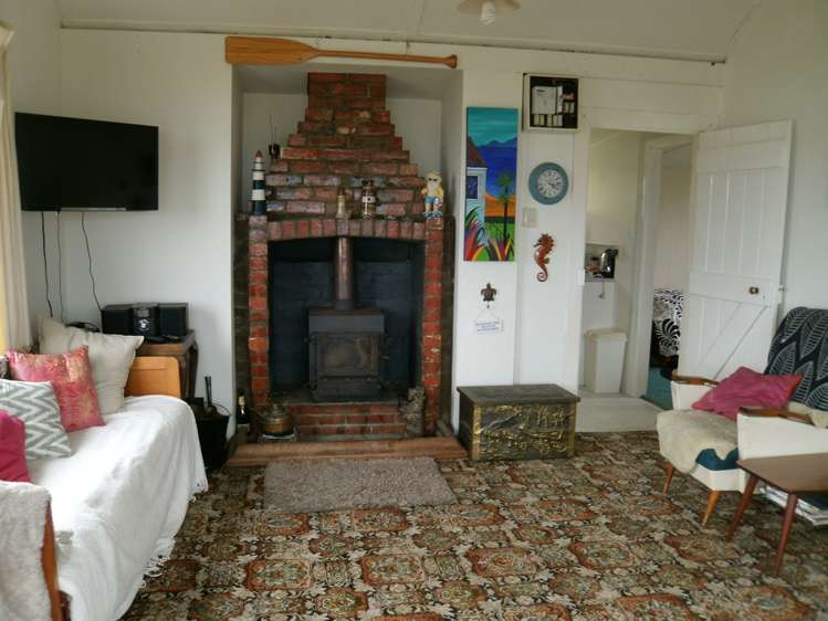 34 Esplanade Kaka Point_4