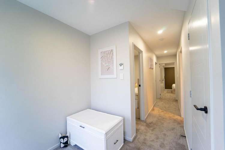 78 Fisher parade 10698_10