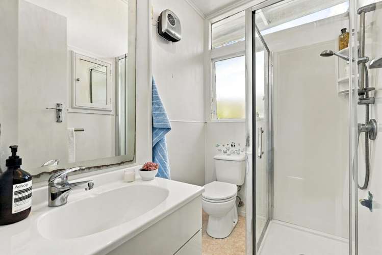 2/13 Napoleon Avenue Milford_8
