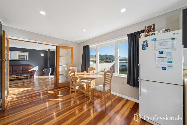38 Russell Road Wainuiomata_7