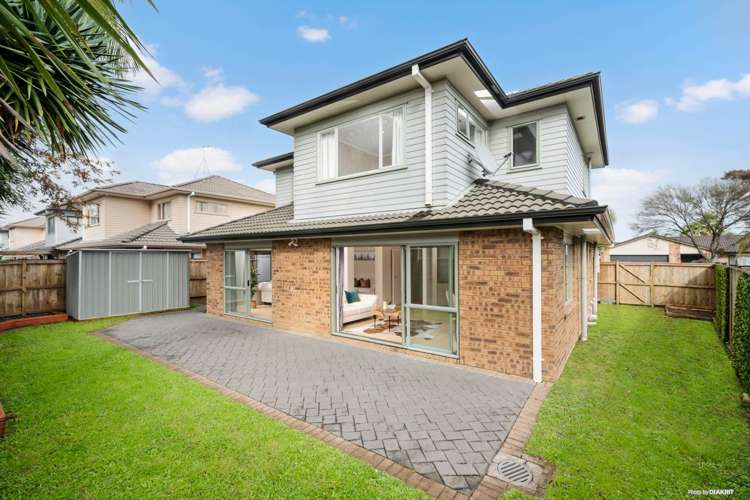 8 Dalcross Drive Flat Bush_5