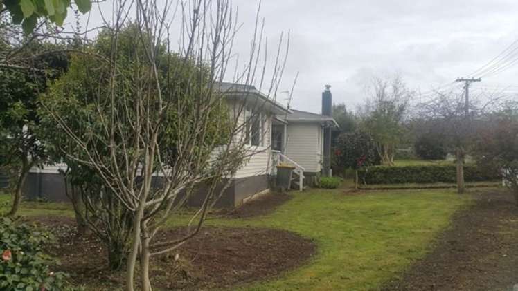 61 Greenmeadows Avenue Manurewa_3