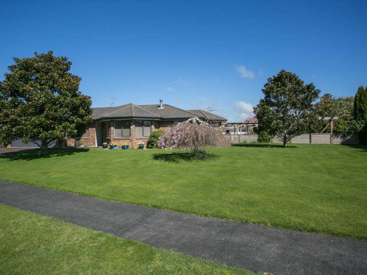 6 De La Mare Drive Leamington_0