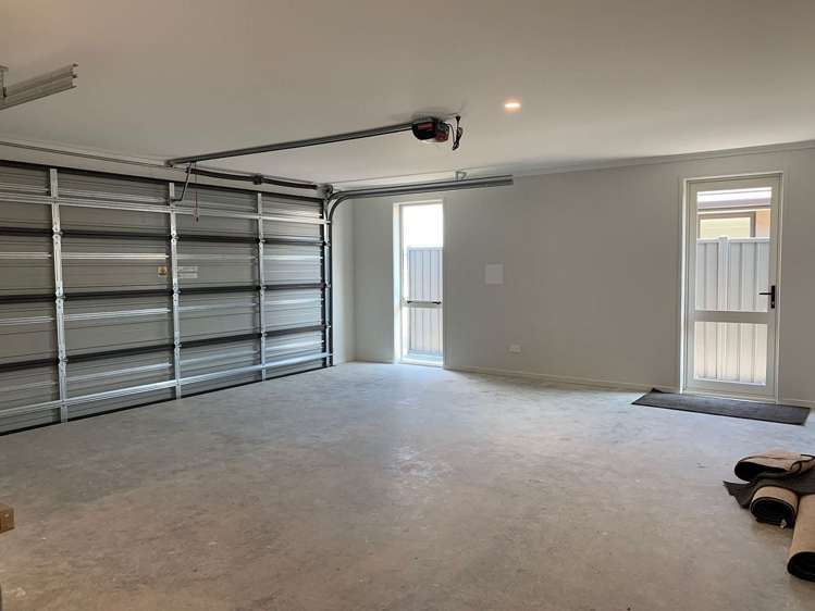 10 Raynor Crescent Pyes Pa_3