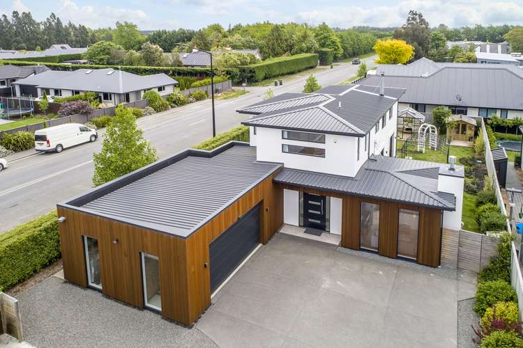 1 Hinterland Drive_0