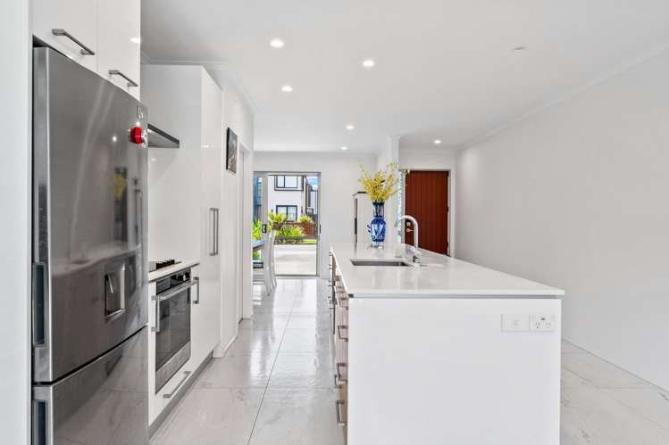 53 Glidepath Road Hobsonville_10