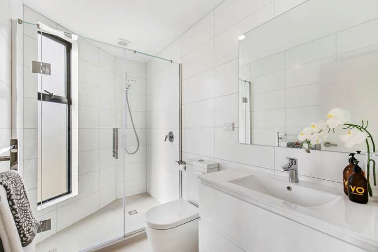 2 Tihema Lane Westgate_8