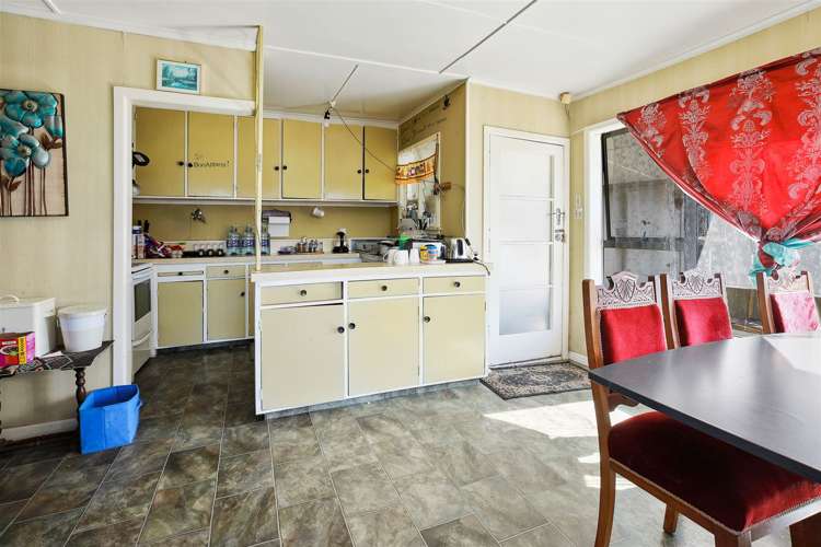 326 Ferry Road Paeroa_4