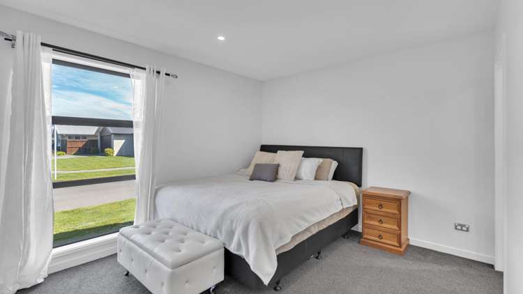 7 Berg Way Belfast_9