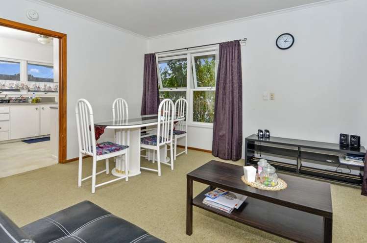 2/58 Taharoto Road Takapuna_6