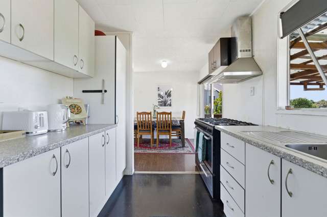 11 Ngatira Place Clendon Park_4