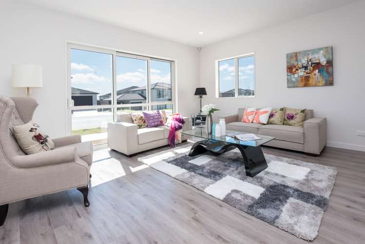 74 Thomas Road Flat Bush_1