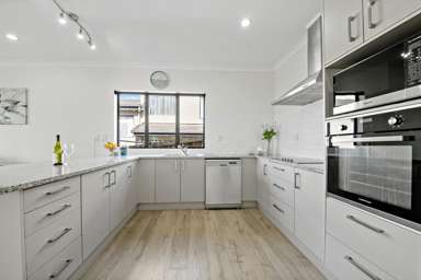66 Saralee Drive_4