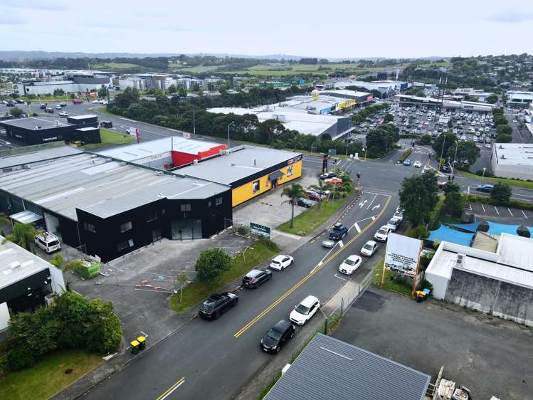 7-11 Cabernet Crescent Massey_2