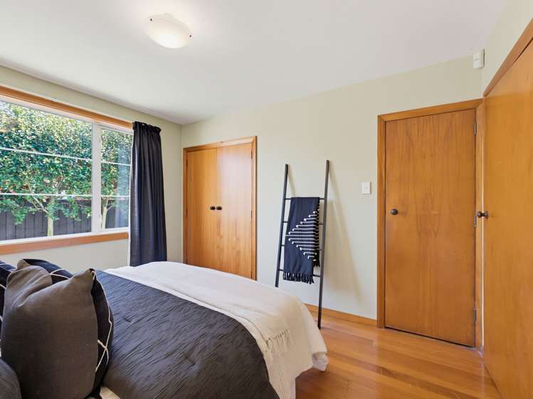 379 Ilam Road Bryndwr_13