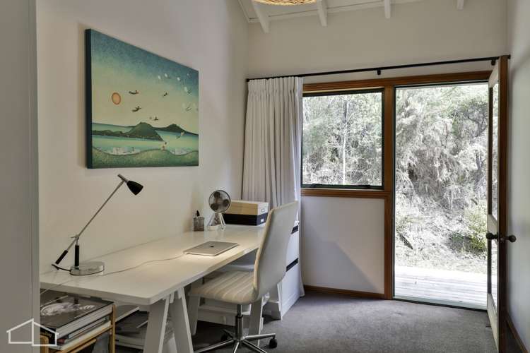 19 Landing Road Titirangi_12