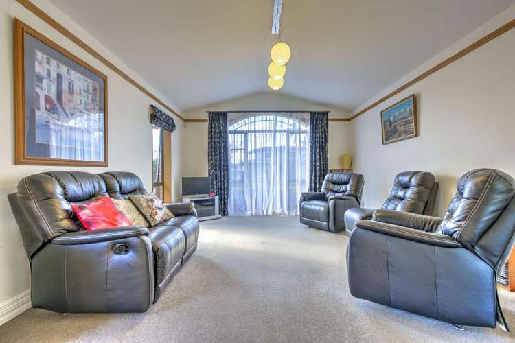 9 Montrose Crescent Huntington_17