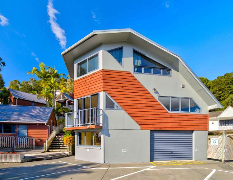 Units 6,10 and 11 at 32-34a School Road Paihia_3