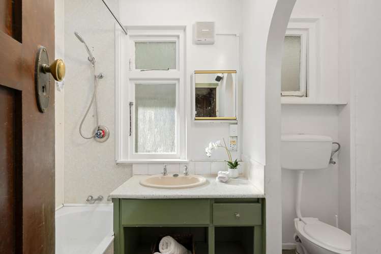 283 Ohiro Road Brooklyn_10