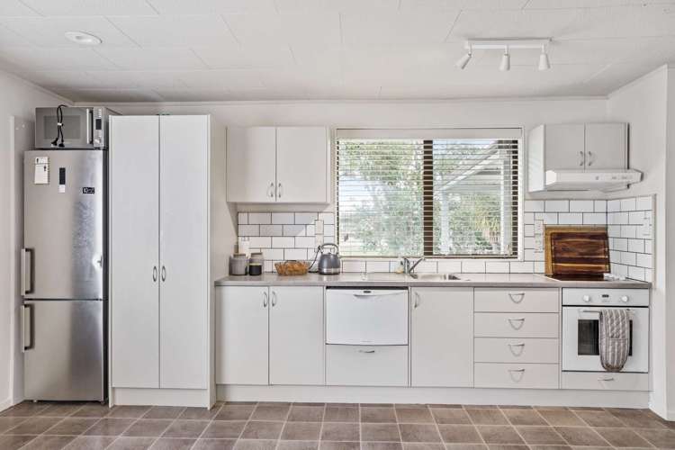 70 Racecourse Road Waiuku_7