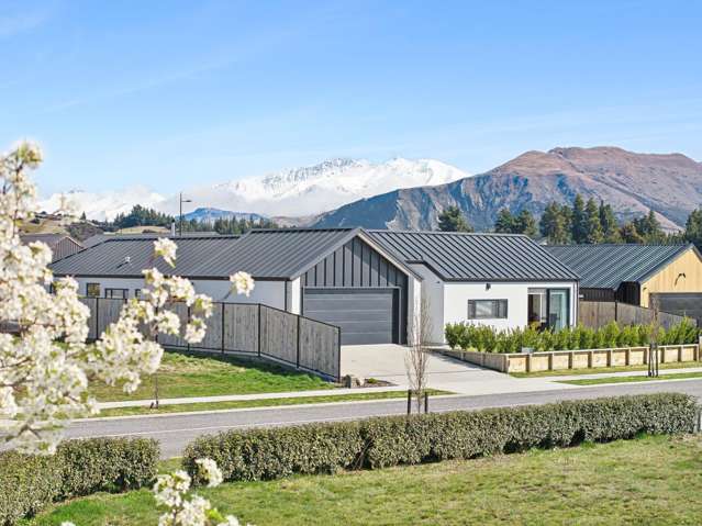 Your Dream Home in Hikuwai