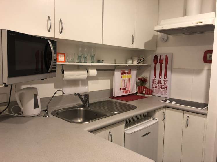 11/54 Hill Street Thorndon_6