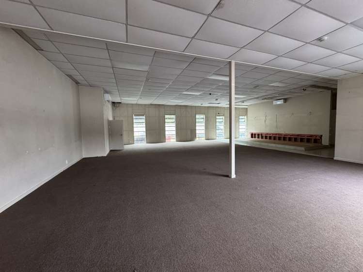 83 Eastern Hutt Road Taita_4