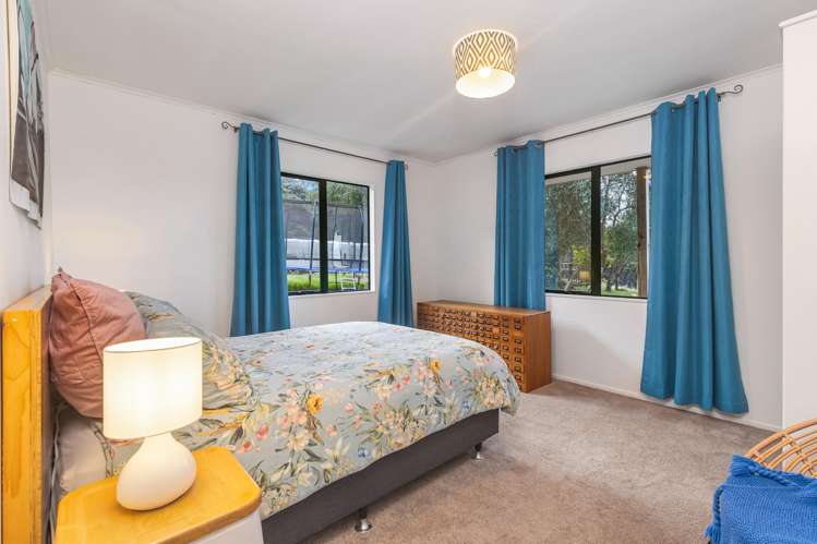 16 Long Road Waitakere_33