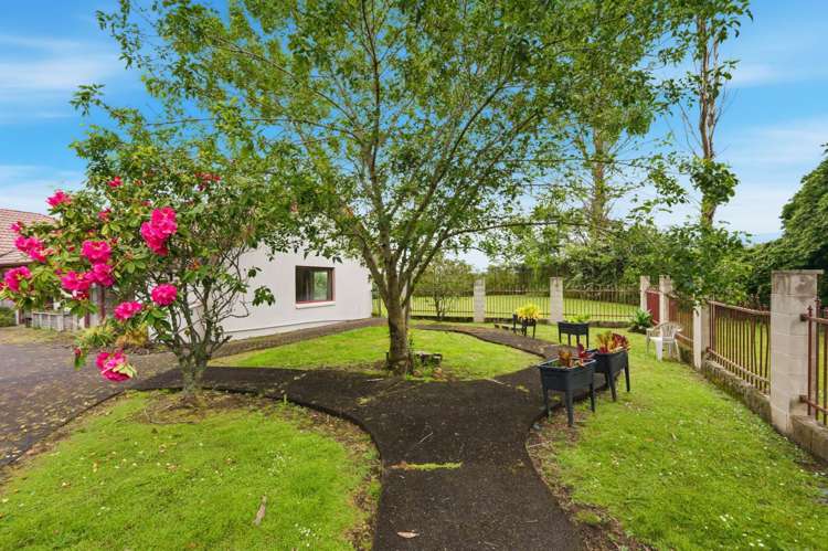 482 State Highway 16 Kumeu_35