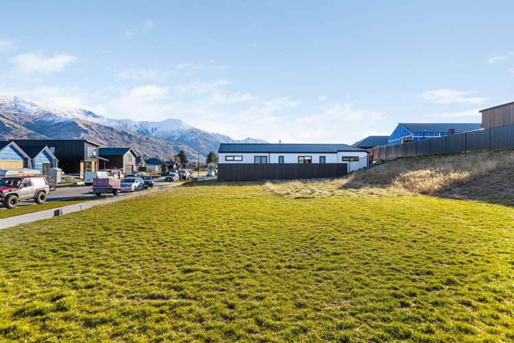 51 Avalon Station Drive_1