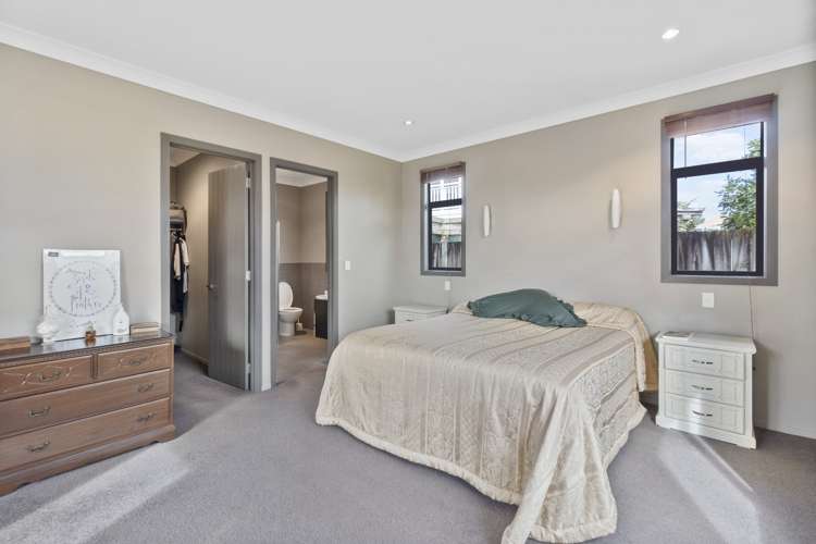 14 Thistlewood Avenue Hamilton East_6